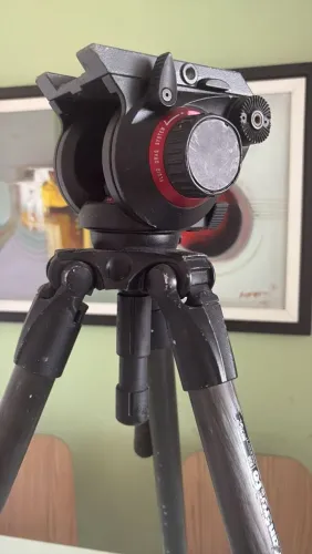 Tripé Manfroto 504 HD ( usado)