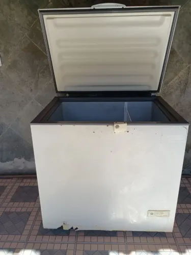 Freezer Consul horizontal 342l