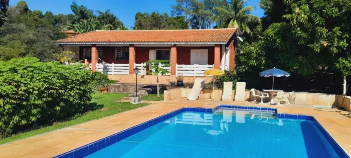Chacara em Porto feliz próximo a Toyota 2.500 metros Casa 3 dormitório Sala Cozinha 2 banh