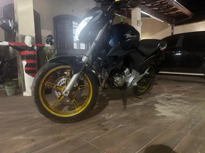 Vendo CB 300 R
