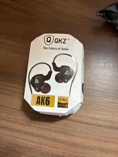 Fone QKZ AZ6