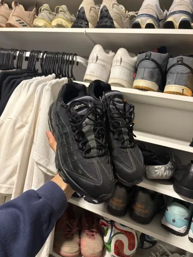 Air max 95 preto 41?