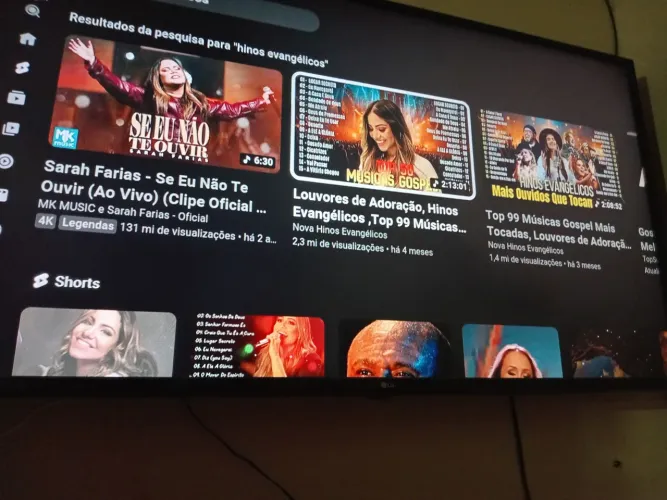 Tv 43 polegadas qled na garantia ainda com nota fiscal com plástico ainda tem alexia de vo