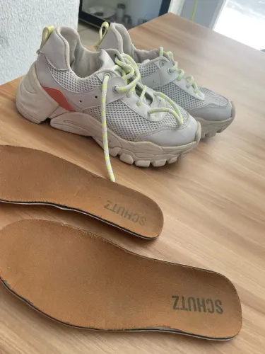 Tênis feminino SCHÜTZ