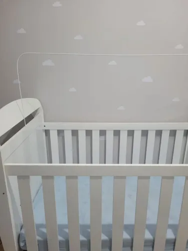 Berço Branco com Rodinhas 