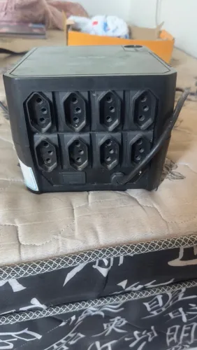 Estabilizador APC bivolt
