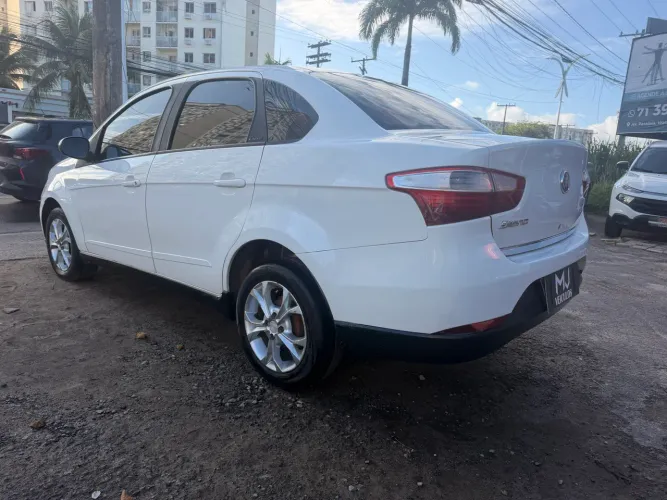 Fiat Grand Siena Attrac. 1.4 EVO F.flex 8V 2013