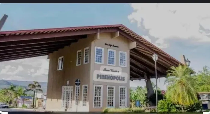 Lote centro de pirinopolis 