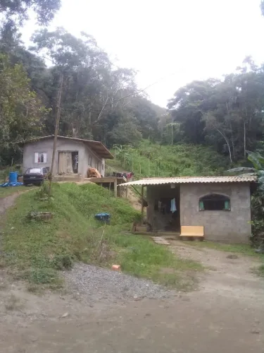 Chacrinha 2 casas Itariri SP