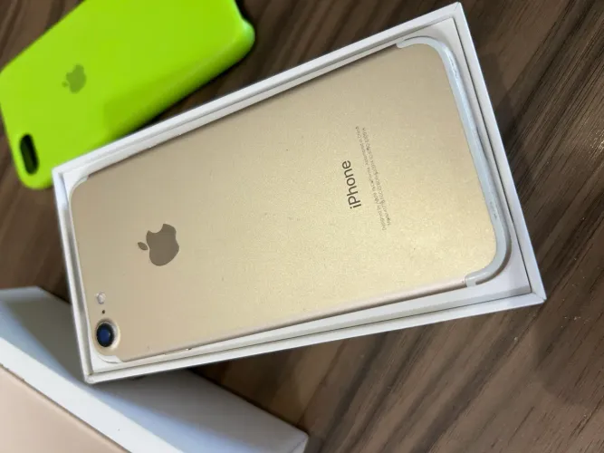 iPhone 7 128gb GOLD