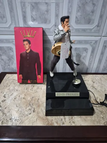 Telefone do Elvis Preslley.