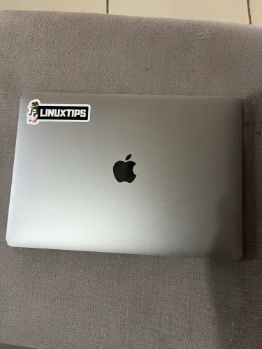 MacBook Pro 2017 com defeito na tela