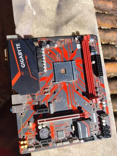 PLACA MAE B450M GAMING GIGABYTE