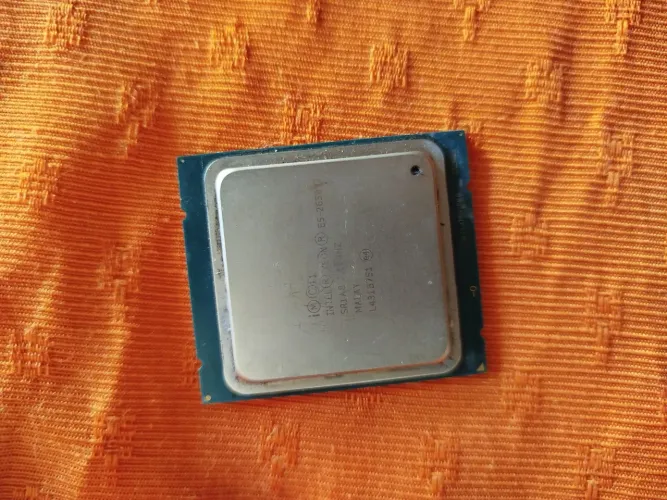 Processador xeon intel e 5 2650v2