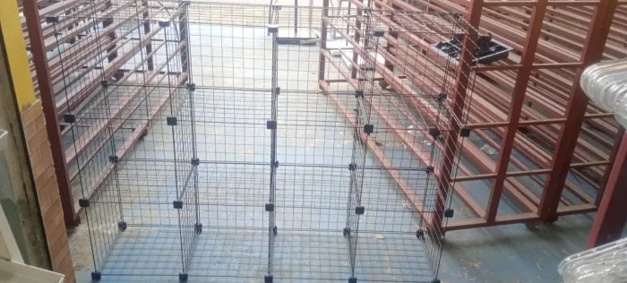 Balcão aramado
