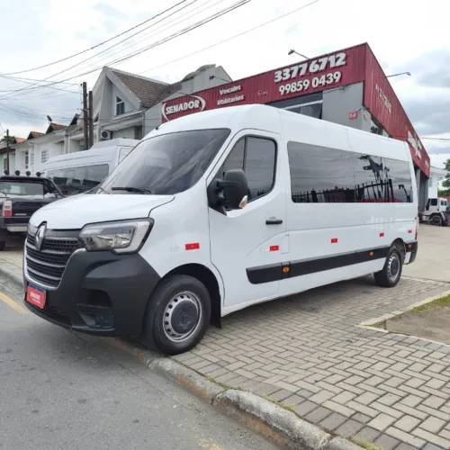 Renault Master 2.3 DCI STD Longo 16L Diesel 2024