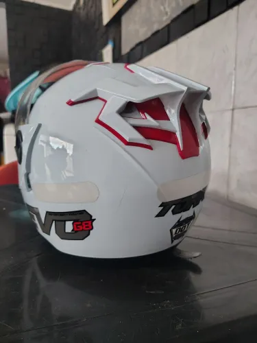 Vendo capacete 