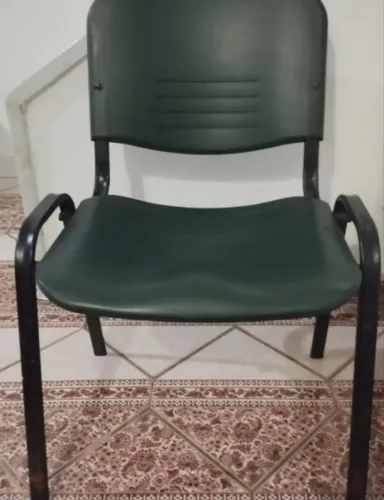 kit 4 cadeiras prisma iso desmontável empilhável verde
