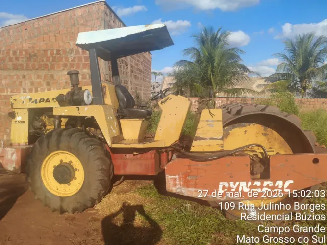 ROLO COMPACTADOR DYNAPAC MODELO CA25 PATA