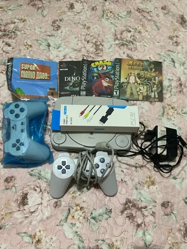 Ps1 com 4 jogos
