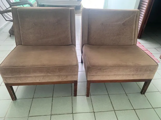 Conjunto de poltronas em tecido