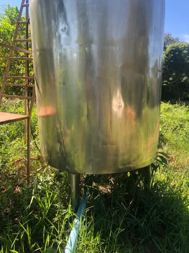 TANQUE DE INOX ENCAMISADO FUNDO CÔNICO DE 4 MIL LITROS 