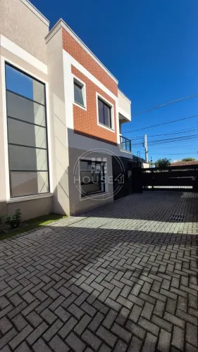 SOBRADO EM CONDOMÍNIO com 3 dormitórios à venda por R$ 830.000,00 no bairro Boqueirão - CU