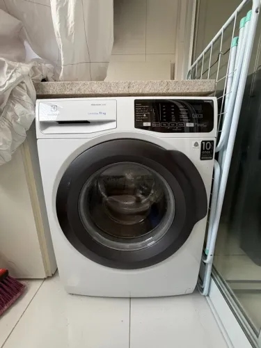 Máquina de lavar Electrolux Premium Care 11kg Frontal