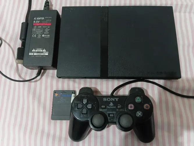PS2 com controle original
