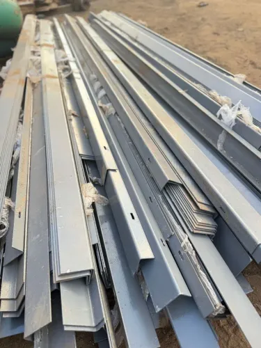 Cantoneira L 75mm x 30mm x 2,5mm x 3000mm(valor a certificar)