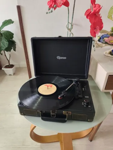 Vitrolinha Raveo Modelo Sonetto