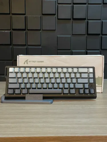 TECLADO MAGNÉTICO ATTACK SHARK x68HE ARGB C/ KEYCAPS PERSONALIZADAS