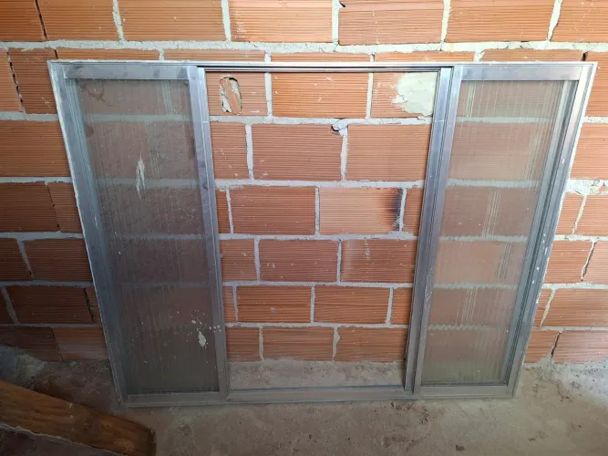 Janela de alumínio