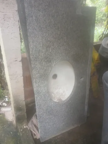 Vendo pias de mármore com cubas