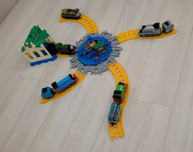 Pista de trem Thomas e Seus Amigos 