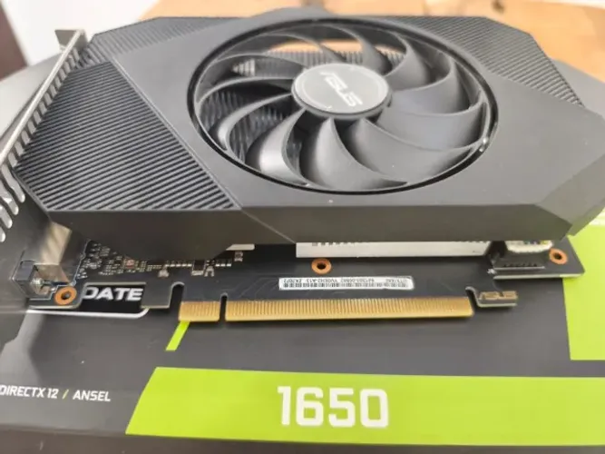 Placa de Vídeo ASUS GeForce GTX 1650