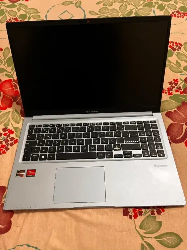 Notebook ASUS Vivobook M1502IA ? AMD Ryzen 5 4600H, 20GB RAM, Windows 11 Pro