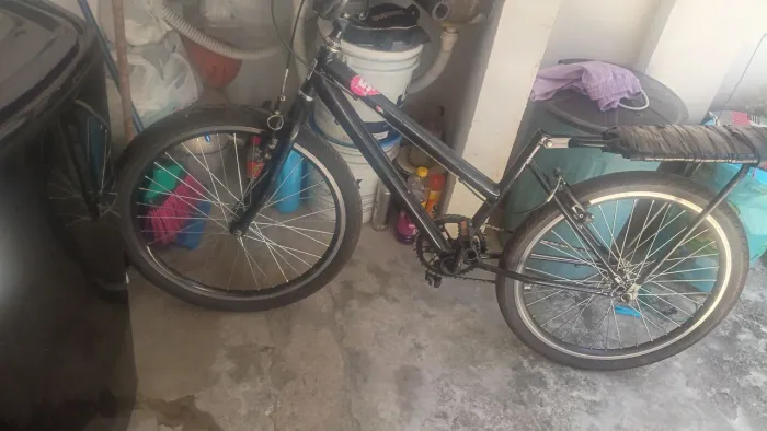 ? VENDO MONTADINHA ARO 24 PRETA - ESTILO GRAU ?
