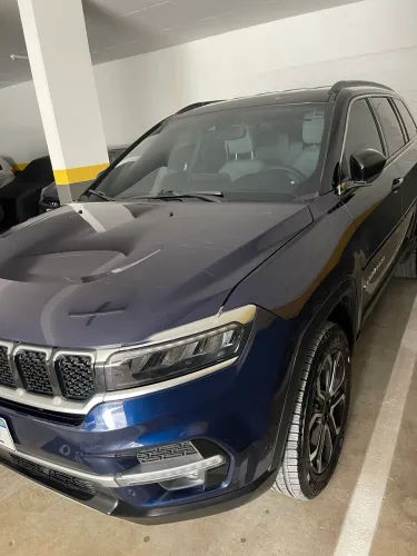 Jeep Comander TD 380 2023 garantia fábrica impecável