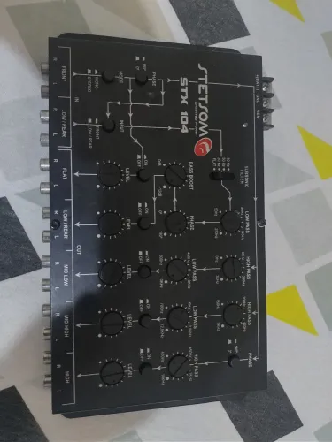 Vendo crossover Stetsom stx 104