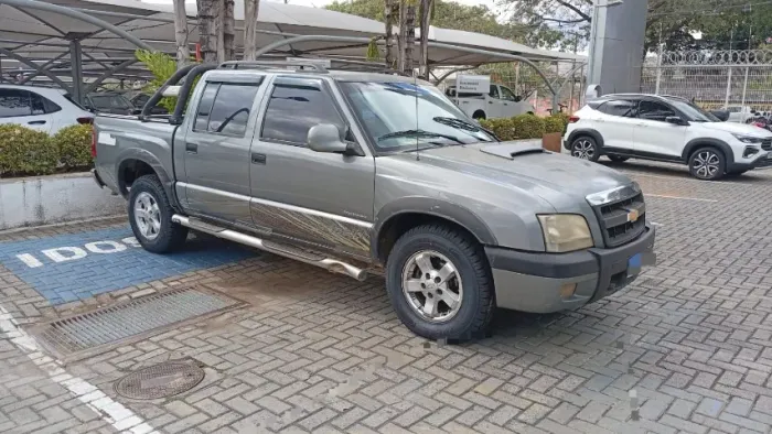 Chevrolet S10 P-up Tornado 2.8 TDI 4x2/4x4 CD Dies 2008