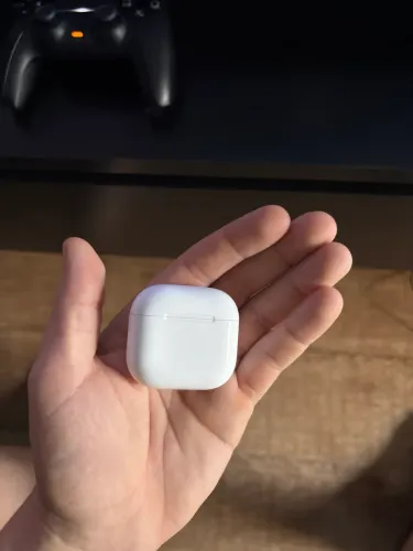 AirPods 4