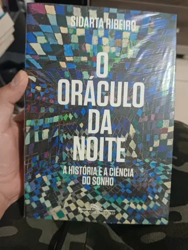 Livro, o oráculo da noite lacrado