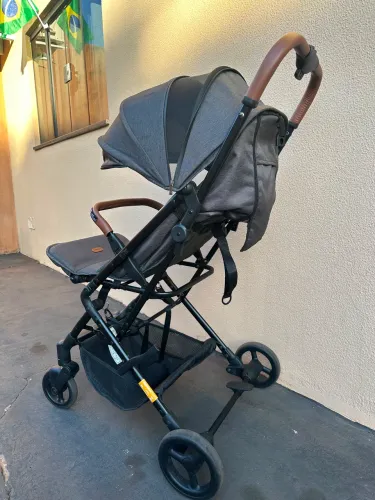 Vendo carrinho de passeio Galzerano kira
