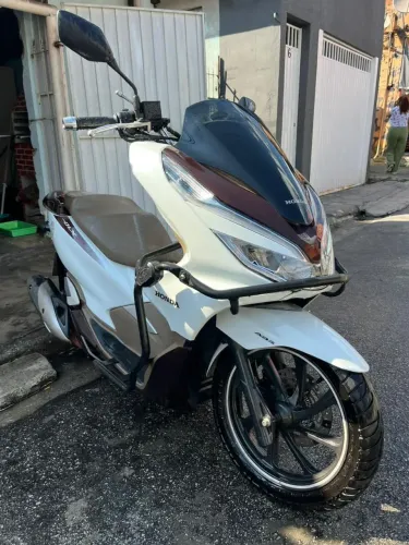 HONDA/PCX DLX ABS  ÚNICO DONO 