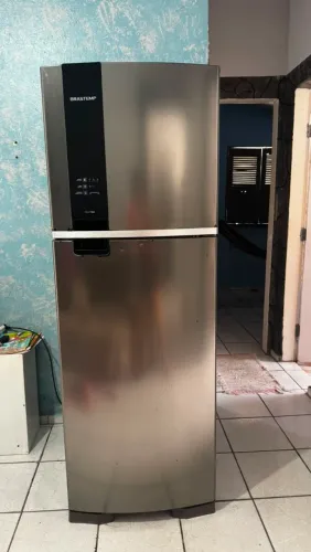 Geladeira de inox Fros Free