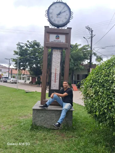 Aparador de grama rotativo eletrico