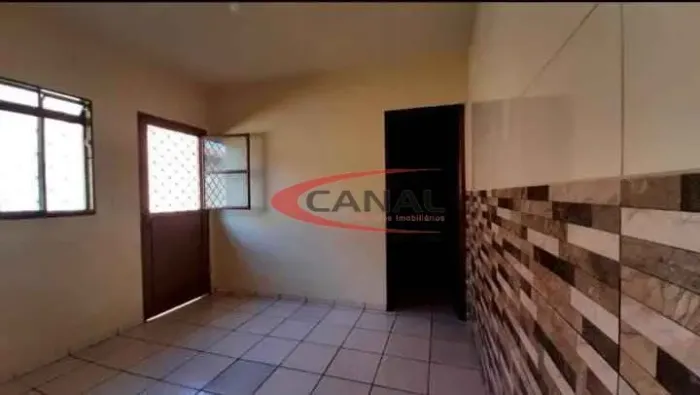Casa para venda com 58 m² e 2 quartos em Jd. Santa Edwirges, Bauru - SP
