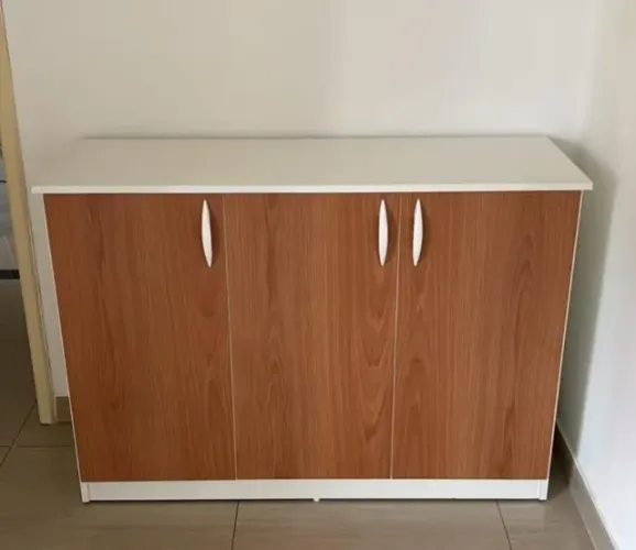 Balcão 3 portas amadeirado em mdf