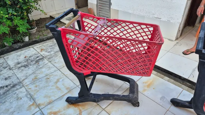 CARRINHO DE COMPRAS ABASTECEDOR PVC 150L